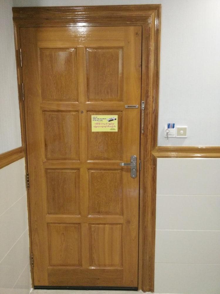 Hotel Nylon Mandalaj Zewnętrze zdjęcie